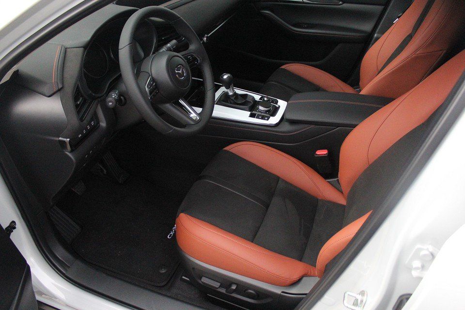Fahrzeugabbildung Mazda CX-30 2025 M-Hybrid Nagisa G-140 AT *Juni-Aktion