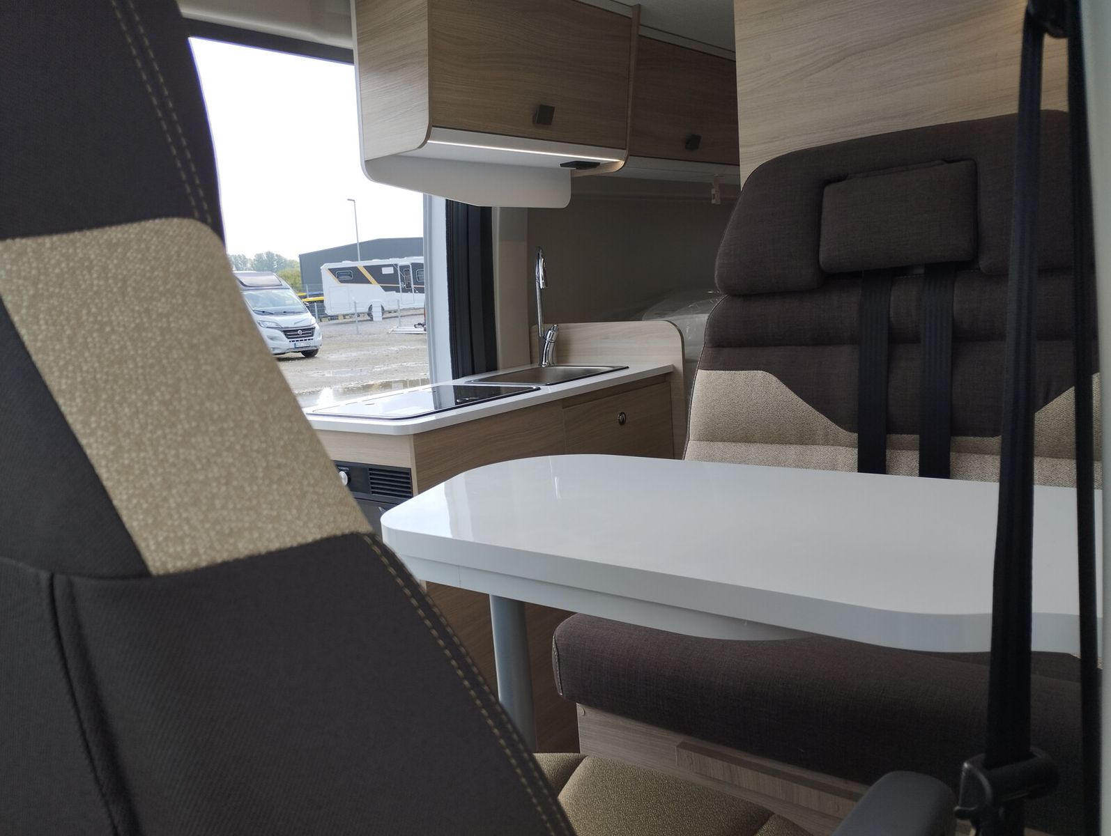 Fahrzeugabbildung Forster Livin Up FV599EBL 4530 Sondernachlass