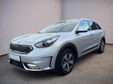 Kia Niro Spirit 1.6 Hybrid AHK / XENON / RFK - silberne Kia Niro