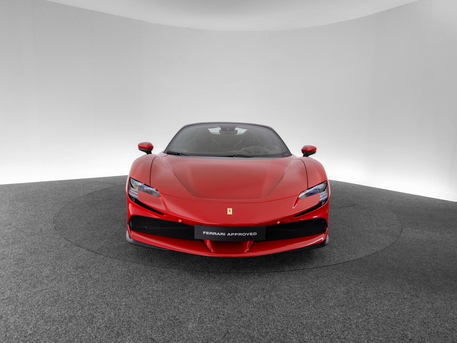 Ferrari SF90 Spider