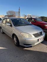 Toyota Corolla 2.0 tdi D-4D 5 porte - Toyota Corolla aus 2003 mit Diesel-Antrieb