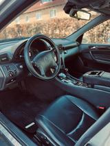 Mercedes-Benz Mercedes Benz C Klasse - gebrauchte Mercedes-Benz E 200 aus dem Jahr 2001