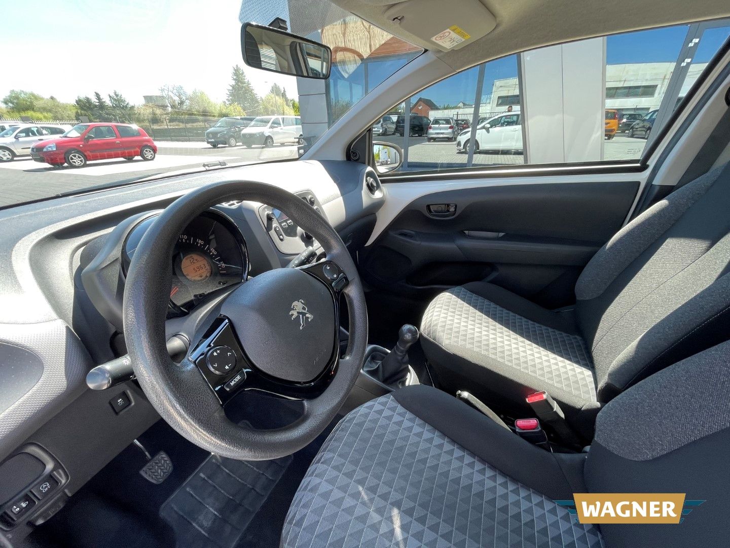 Fahrzeugabbildung Peugeot 108 Active Klimaanlage Isofix Radio