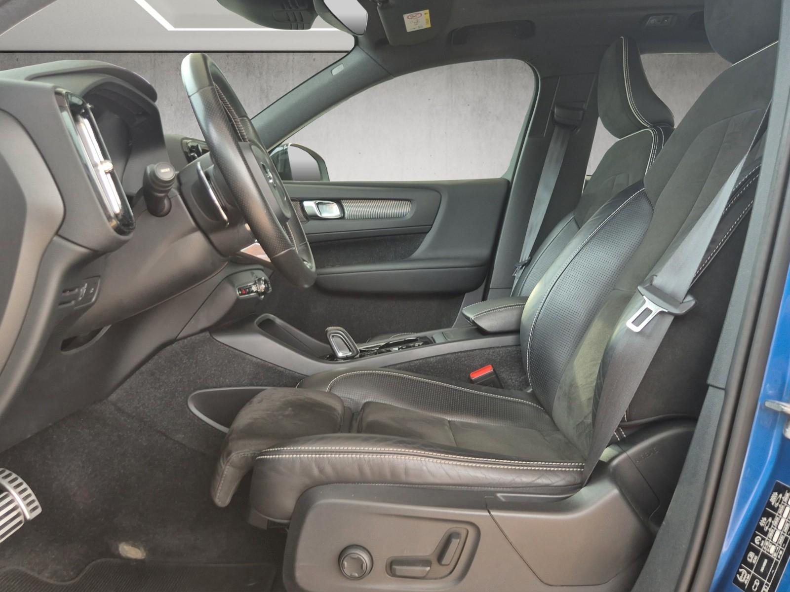 Volvo XC40 T5 R Design AWD Pano H&K Carplay