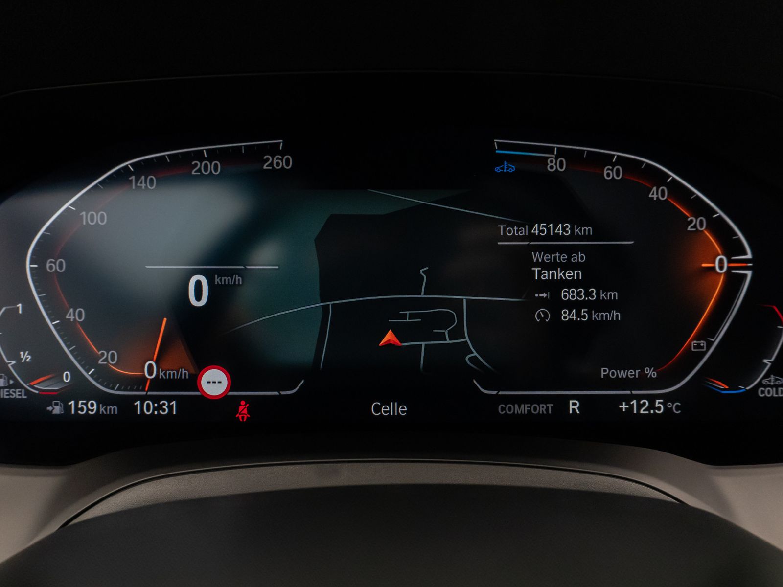 Fahrzeugabbildung BMW 320d Sport Line Kamera DAB HiFi DrivAssist Alarm