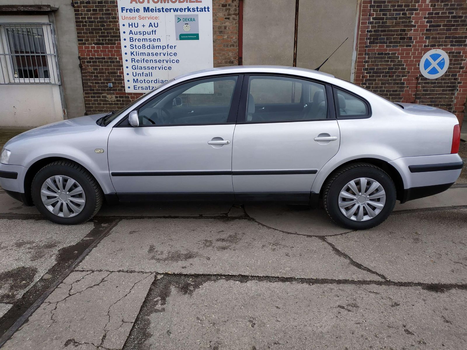 Passat Passat 1.6 Limousine / Automatik / TÜV NE – Bild 5