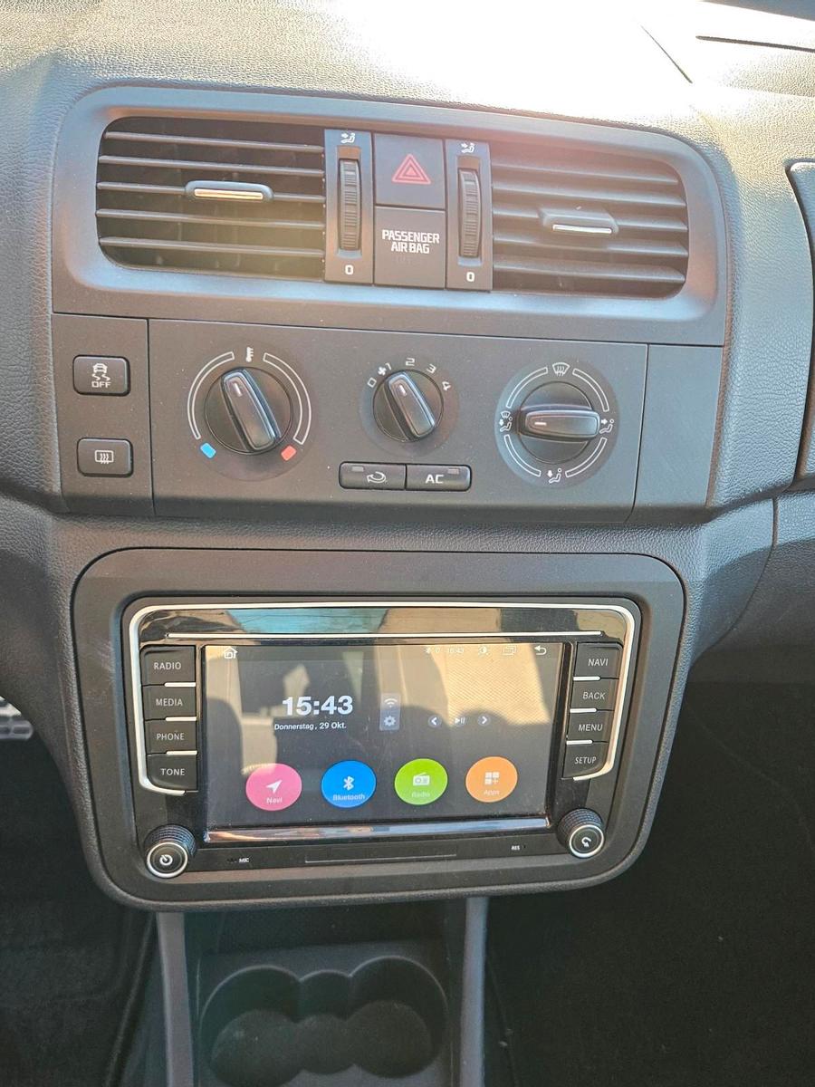 Skoda Roomster 2013 — engine 105 HP (77kW)