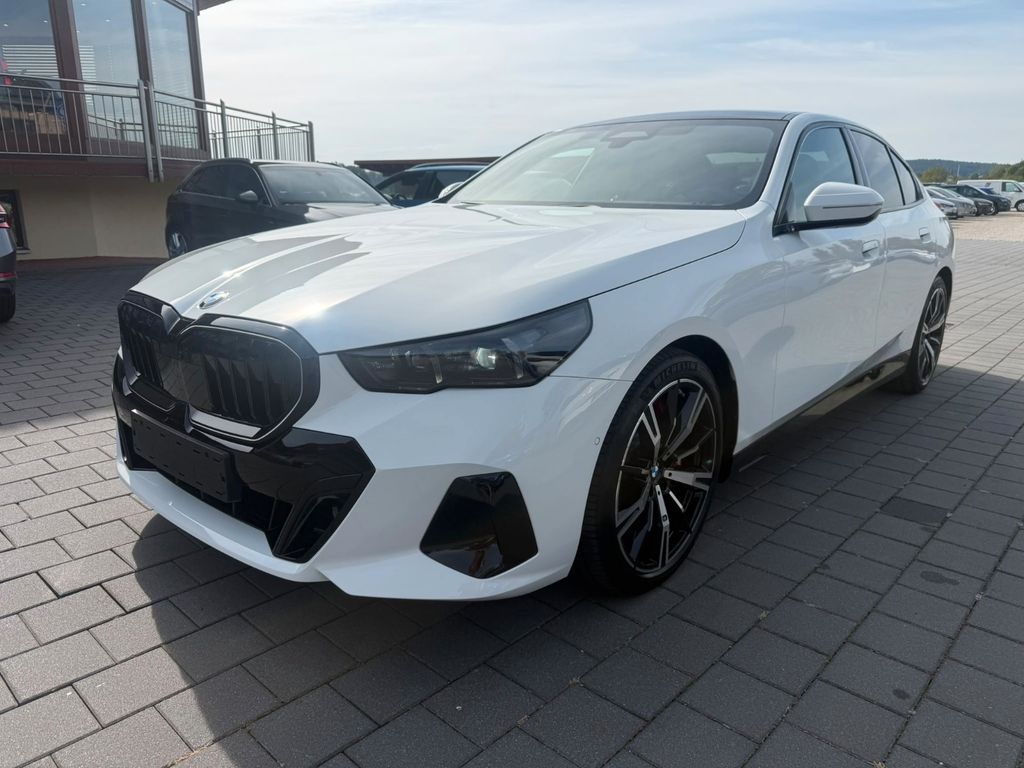 Image of BMW 540