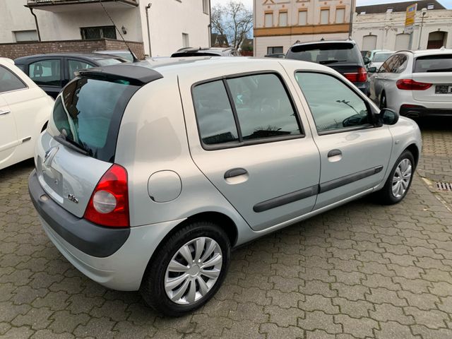 Renault Clio 1.4 16V  Emotion erst 71000 km 5 Türer