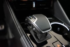VW Touareg TDI R-Line | Leder | HuD | Luftfederung VW Touareg TDI R-Line | Leder | HuD | Luftfederung