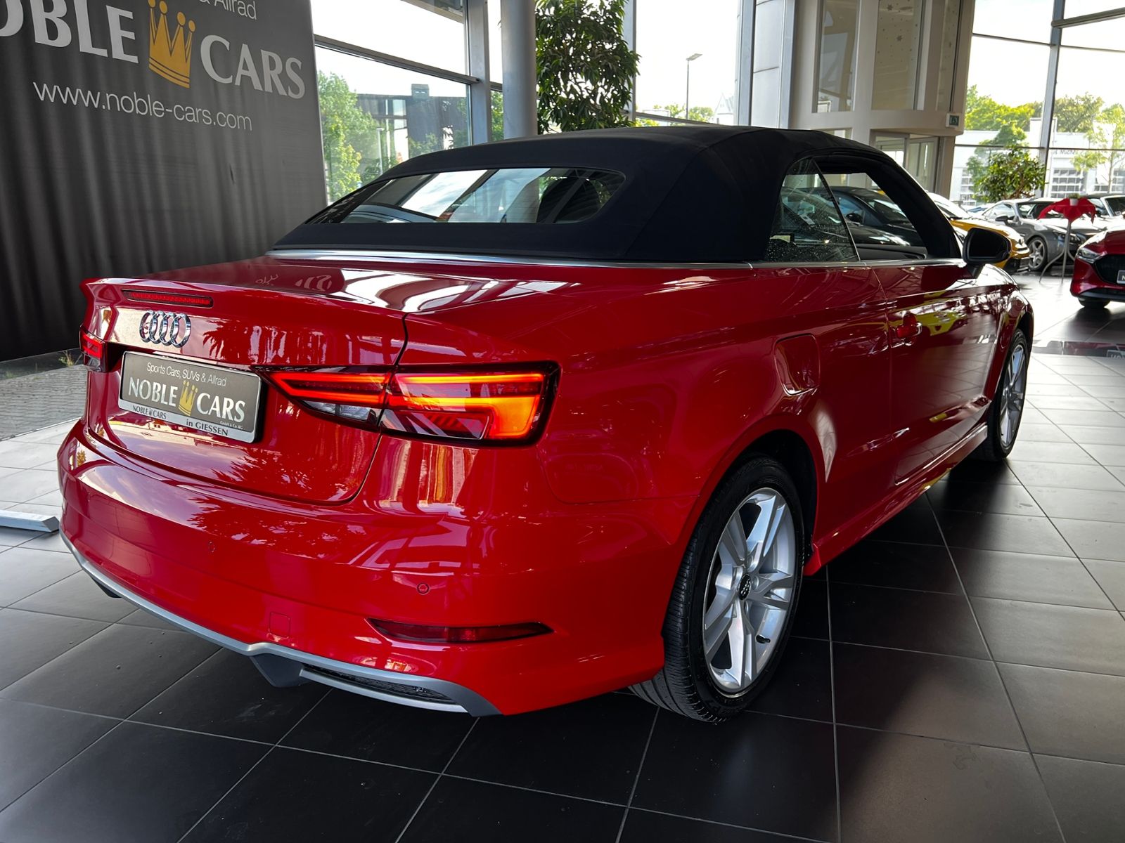 Fahrzeugabbildung Audi A3 Cabriolet 35 TFSI design LED NAVI ALU