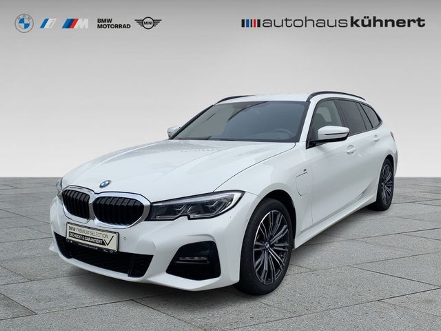 BMW 330e xDrive iPerformance ///M Sport Laser HUD ad