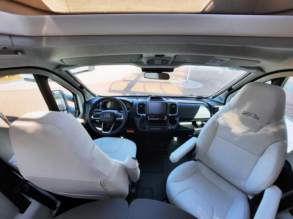 Fahrzeugabbildung Laika Ecovip L 3019 Titanio Verfüg./Sparen Sie 4.174,-
