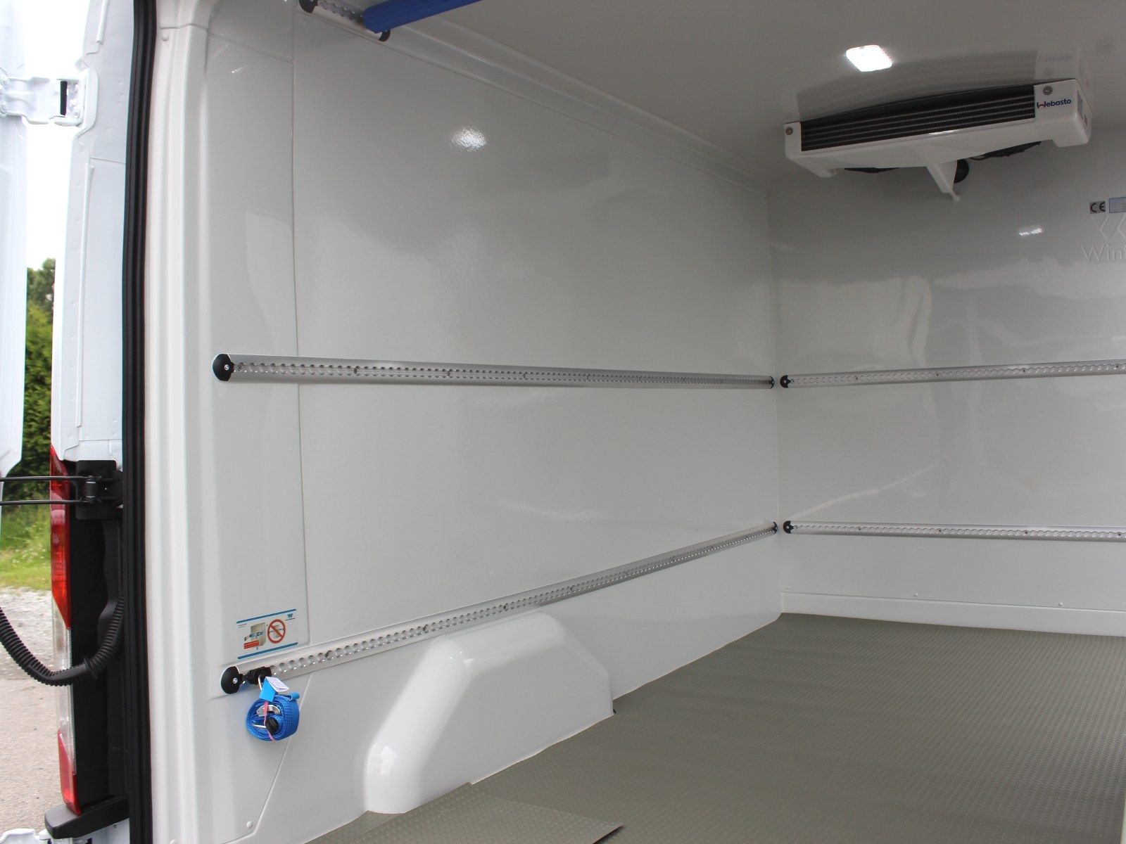 Fahrzeugabbildung Ford Transit 350 L2 Trend Kühlfahrzeug