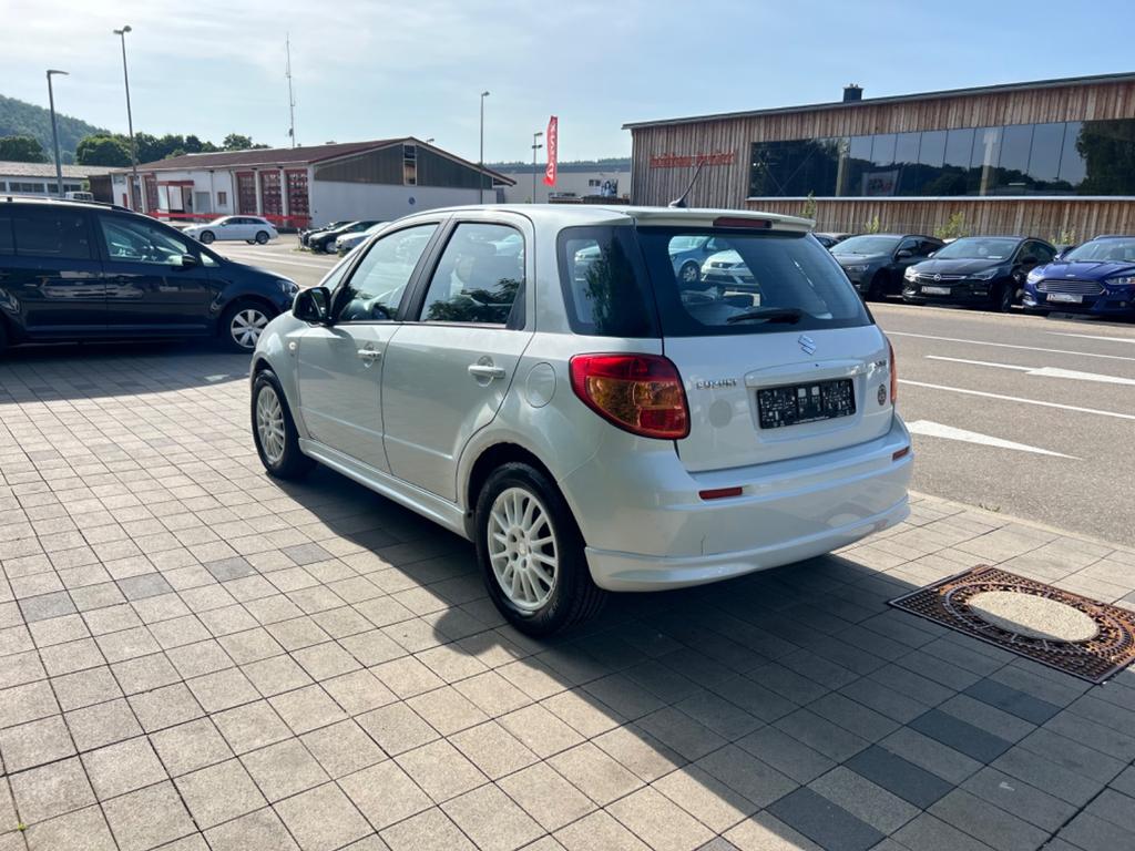 Suzuki SX4
