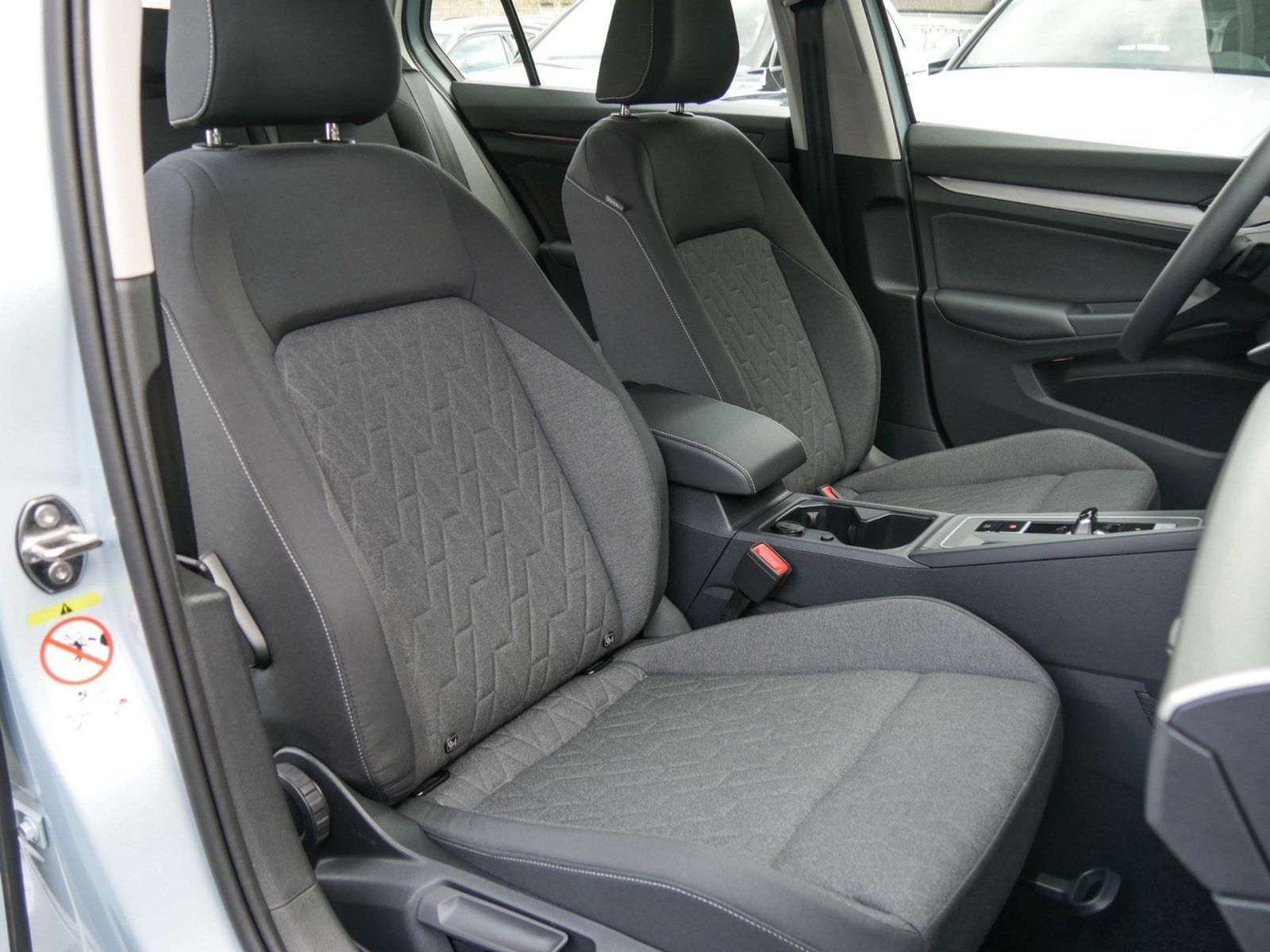 Volkswagen Golf - Bild 7