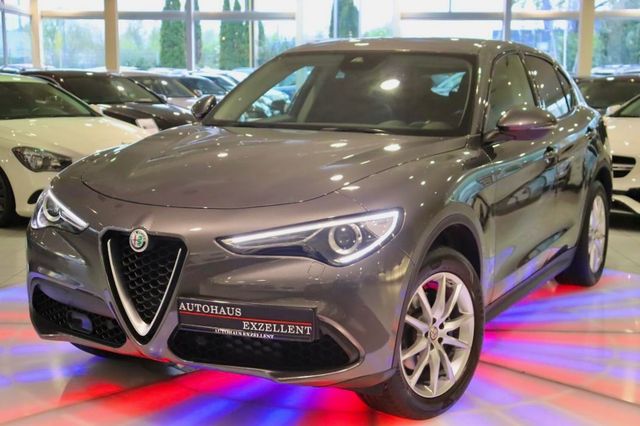 Alfa Romeo Stelvio Super Q4*LEDER*NAVI*SHZ*KAMERA*LHZ*1.HD*