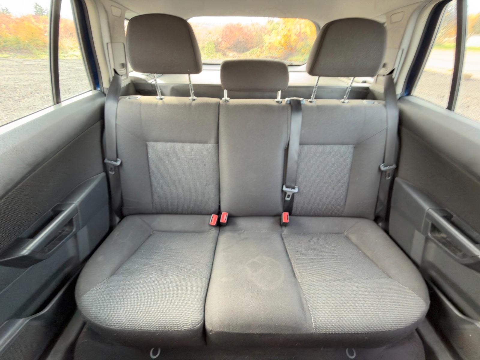 Opel Astra 2004 — photo 15