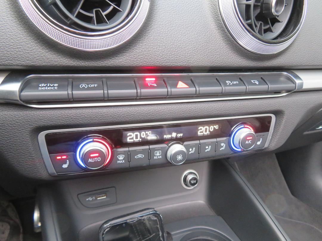 Audi A3 Cabriolet S-Tronic 1.4 TFSI S-LINE NAVI LED