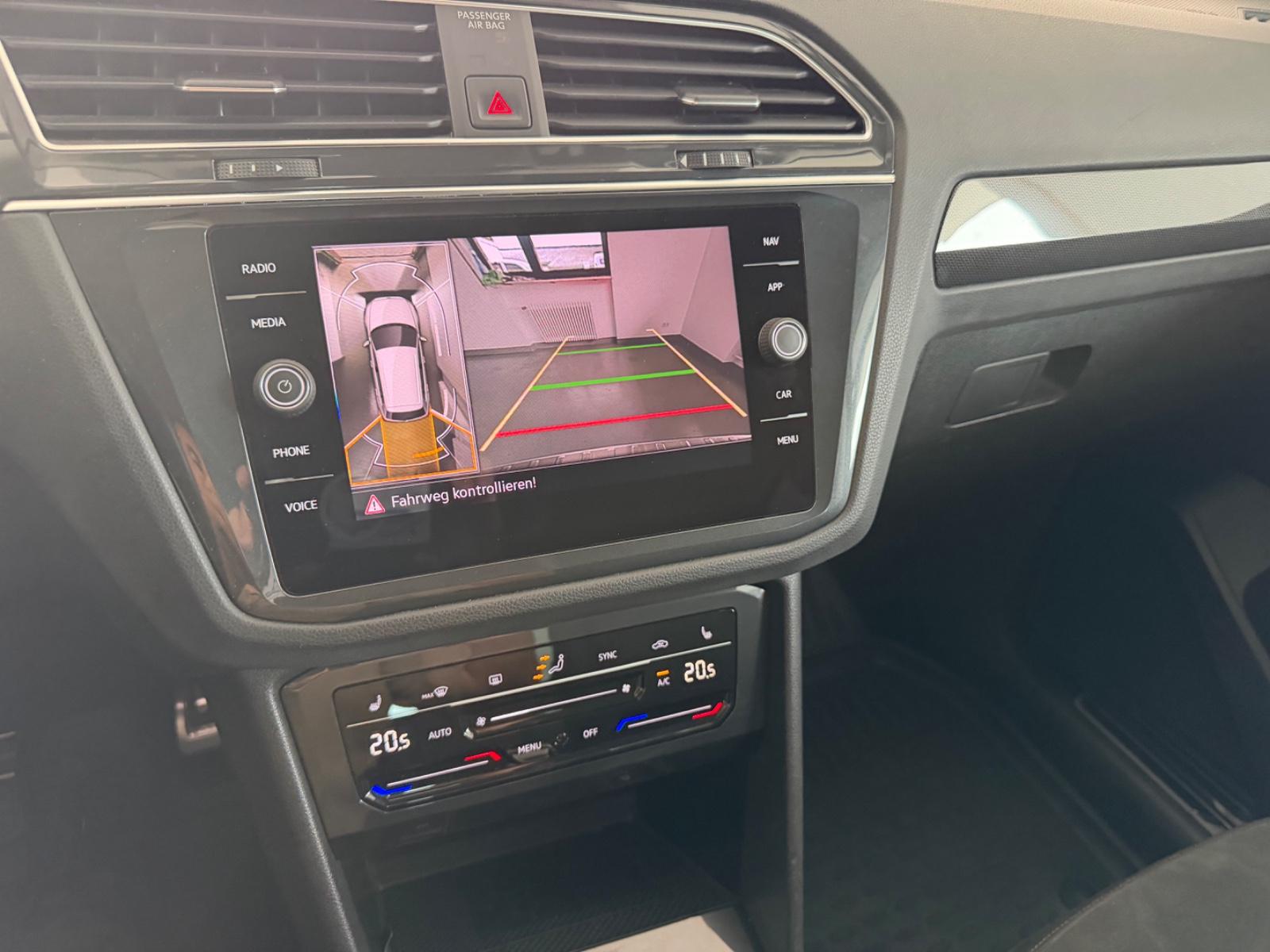 Volkswagen Tiguan 2.0 TDI DSG Elegance 4Motion 360°Digital
