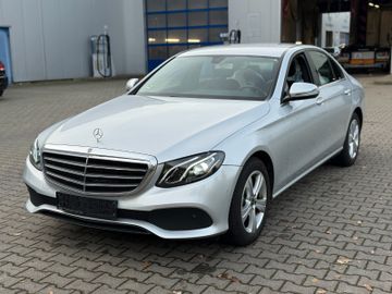 Mercedes E 220 - 6