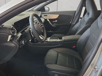Mercedes CLA 200 Shooting Brake - 10