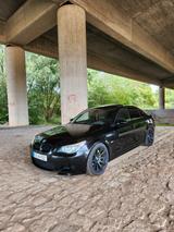 BMW M5 e60 V10 - BMW M5: E60