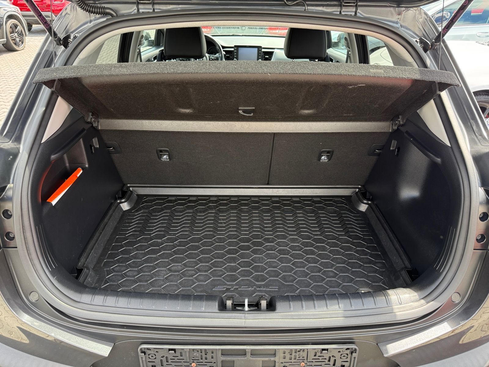 Fahrzeugabbildung Kia Stonic 1.0 T-GDI Platinum Edition PANO RFK LEDER