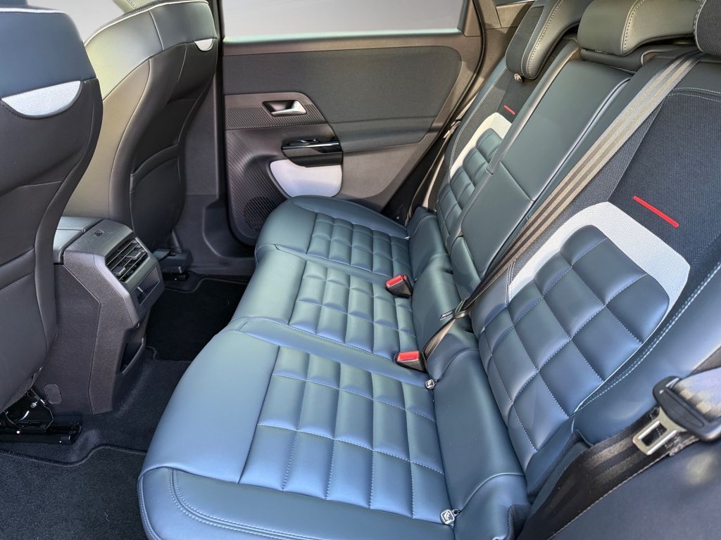 Fahrzeugabbildung Citroën C5 Aircross Hybrid 145 MAX