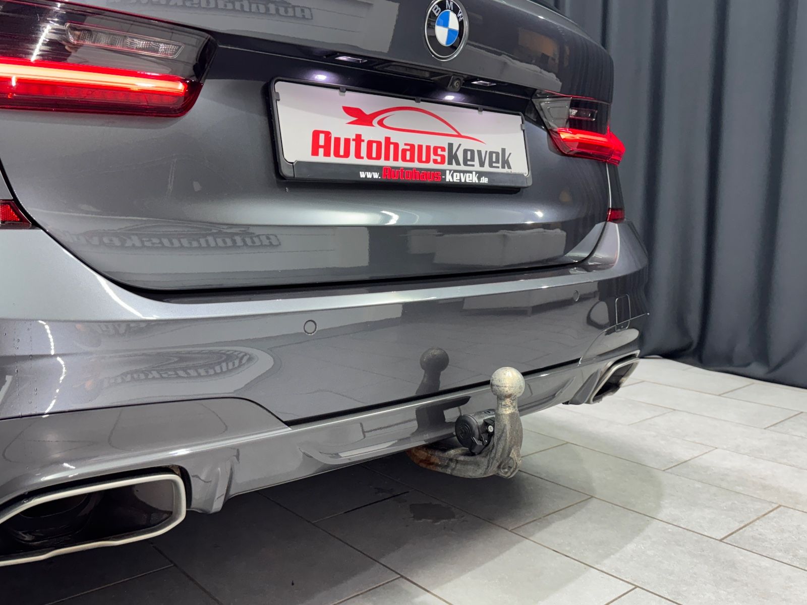Fahrzeugabbildung BMW M340i Touring xDrive|LASER|HEAD-UP|AHK|ACC|