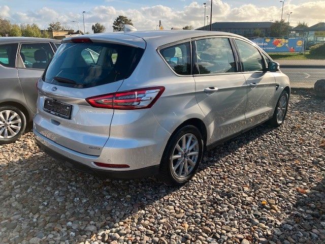 Ford S-Max Hybrid Trend 7 Sitzer imagem 2