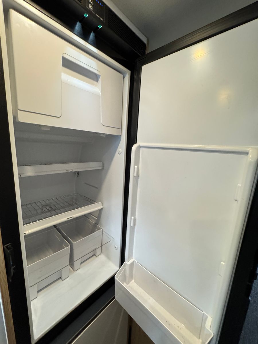 Fahrzeugabbildung Sunlight Cliff 640 FIAT EINZELLBETTEN TV KAMERA 18 ZOLL