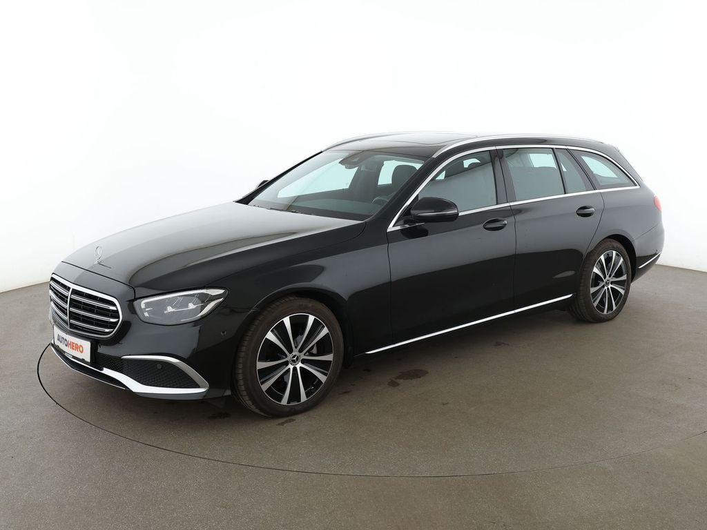 Image of Mercedes-Benz E 220