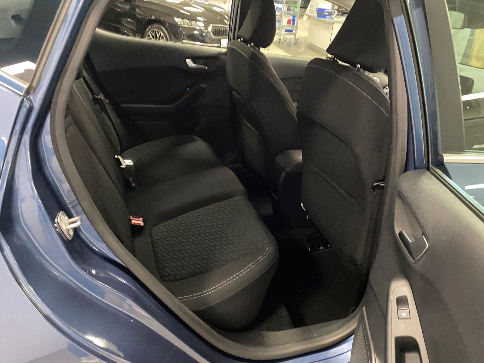 Fahrzeugabbildung Ford Fiesta 1.0 EcoBoost Titanium+LED+ALLWETTER+I-ACC