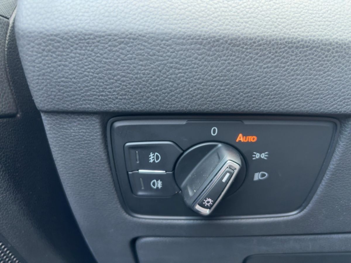 Volkswagen Passat Variant - Bild 15