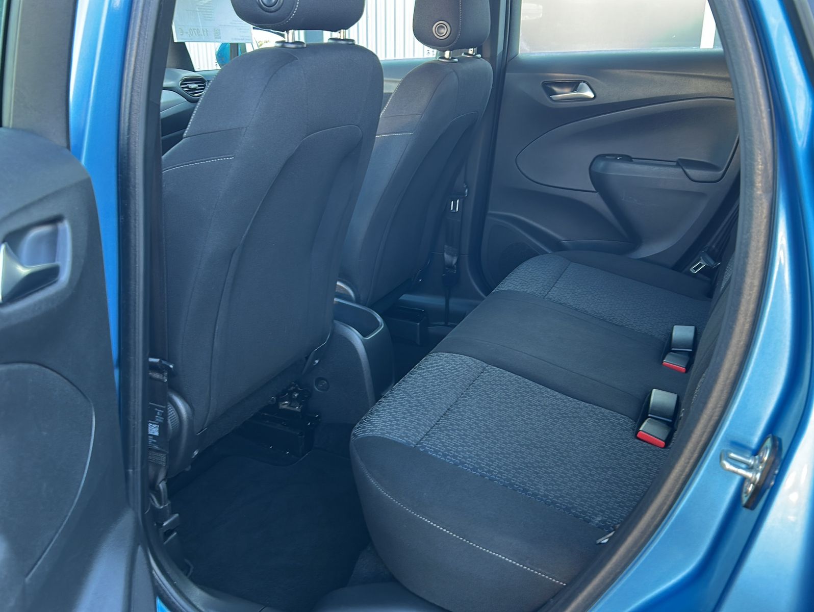 Fahrzeugabbildung Opel Crossland X Edition