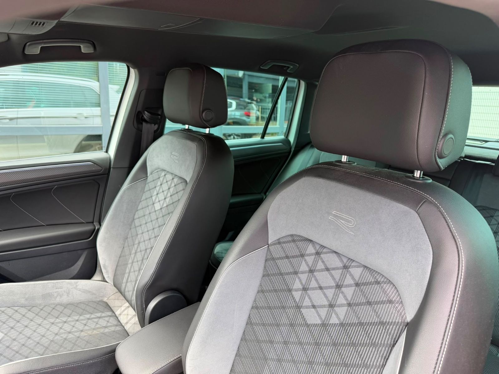 VW Tiguan Tiguan 2.0 TDI R-Line 4Motion*DSG*LED*Kamera*AHK, Ansicht 14