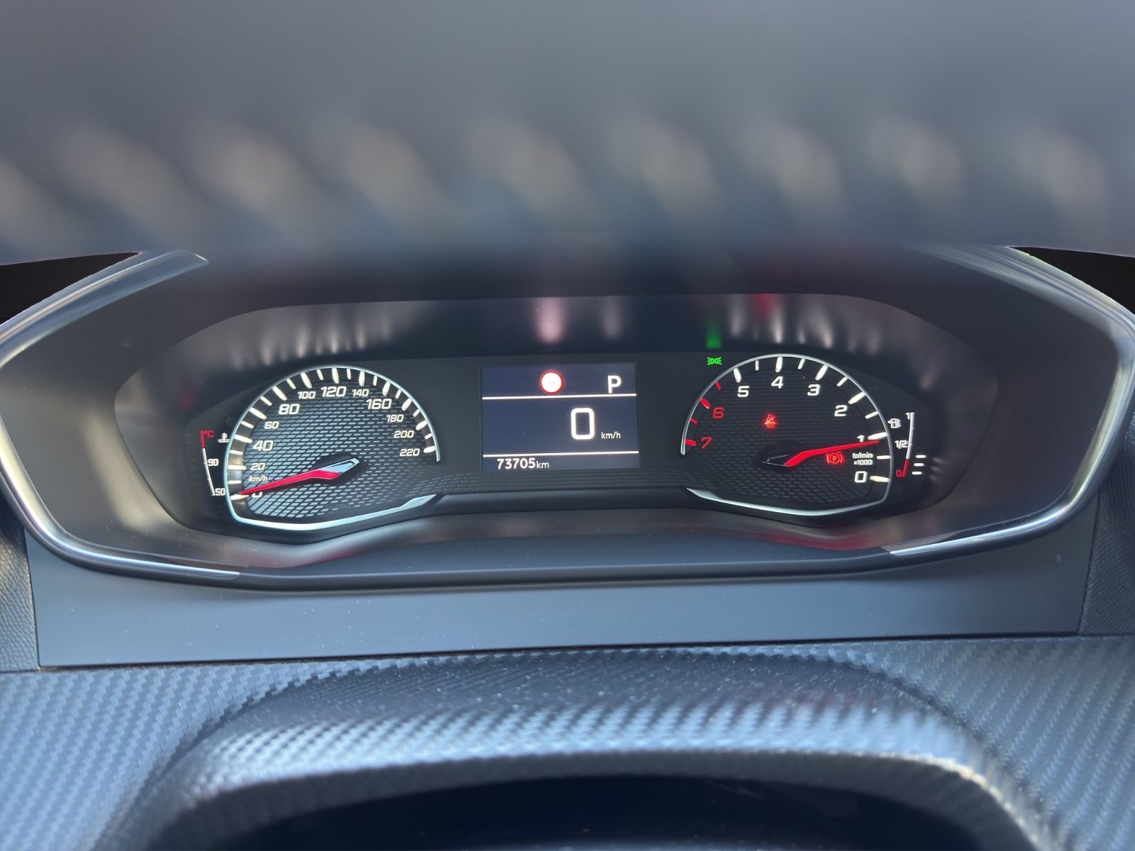 Fahrzeugabbildung Peugeot 2008 Allure 1.5 *CarPlay*SitzHZ*Navi*Kamera*