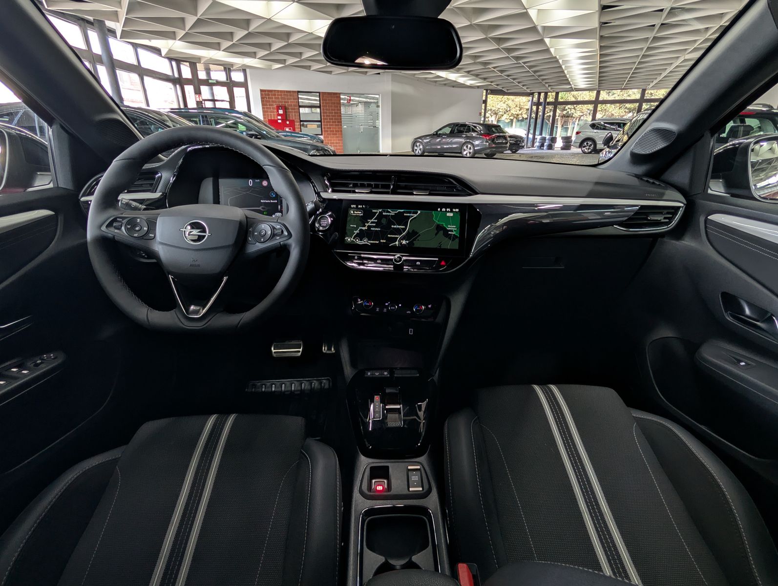 Fahrzeugabbildung Opel Corsa F 1.2T GS TECH LED KAM SHZ VIRT APP BHL LM