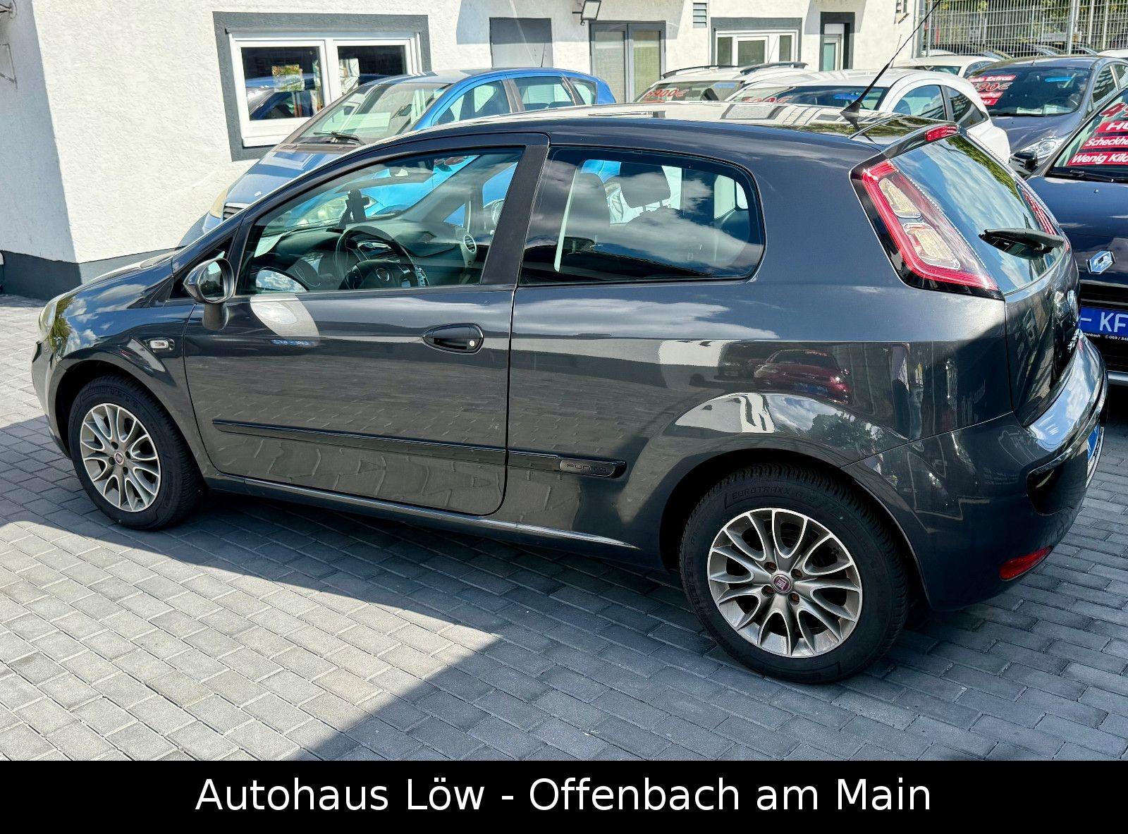 Fiat Punto Evo TÜV NEU SCHECKHEFT ALLWETTERREIFEN