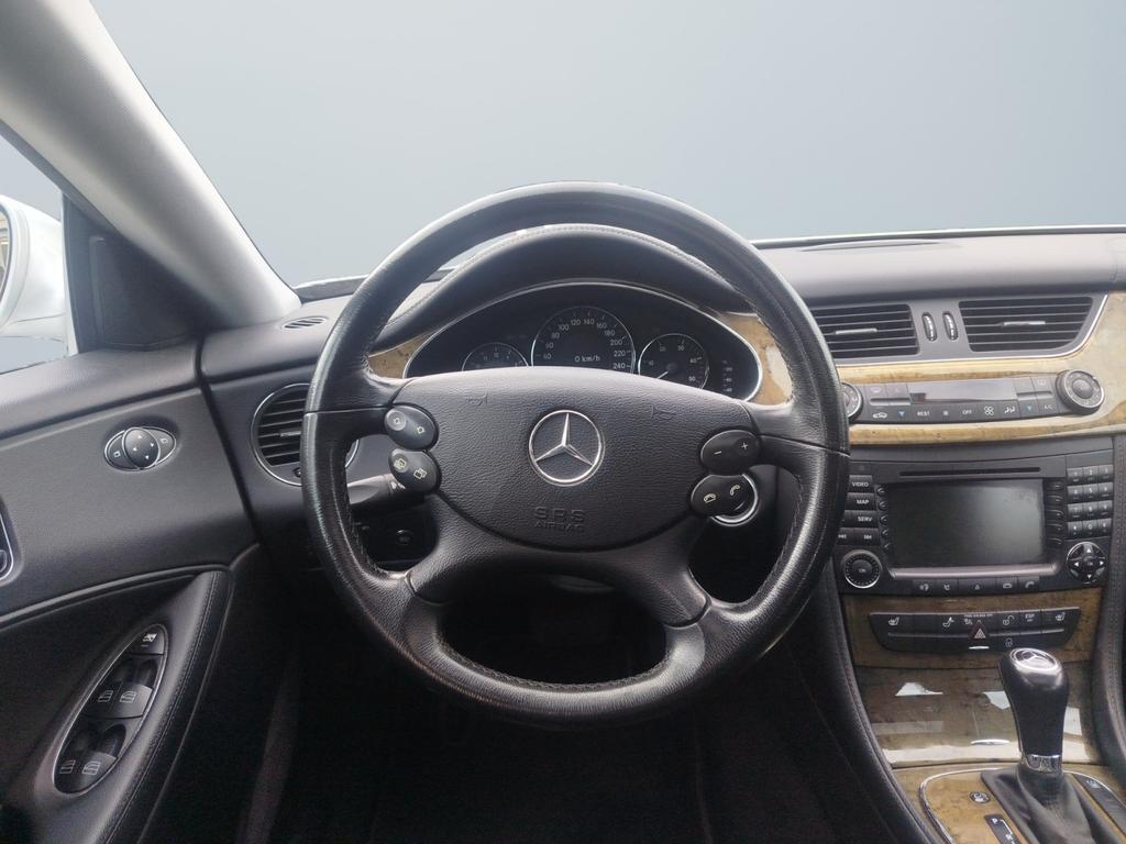 Mercedes-Benz CLS 320