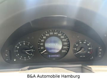 Mercedes E 240 - 12