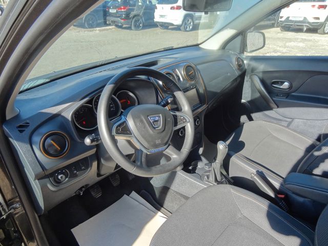 Fahrzeugabbildung Dacia Sandero II Stepway Celebration/1.Hd/Kamera