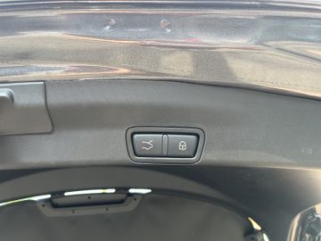 Alfa Romeo Stelvio 2.2 JTDM Ti Q4 Navi+SHZ+Pano+AHK+RFK