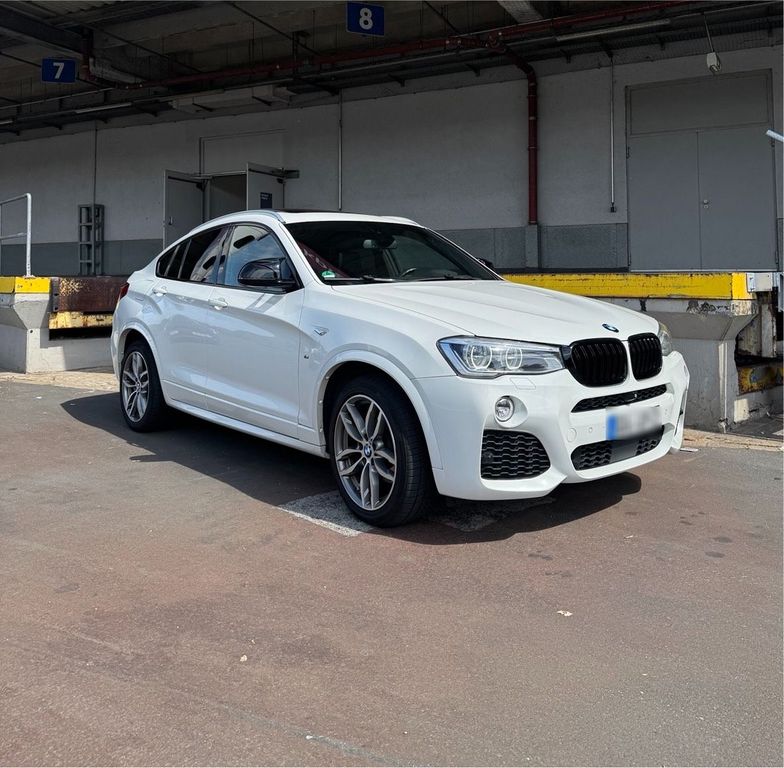 Image of BMW X4 M