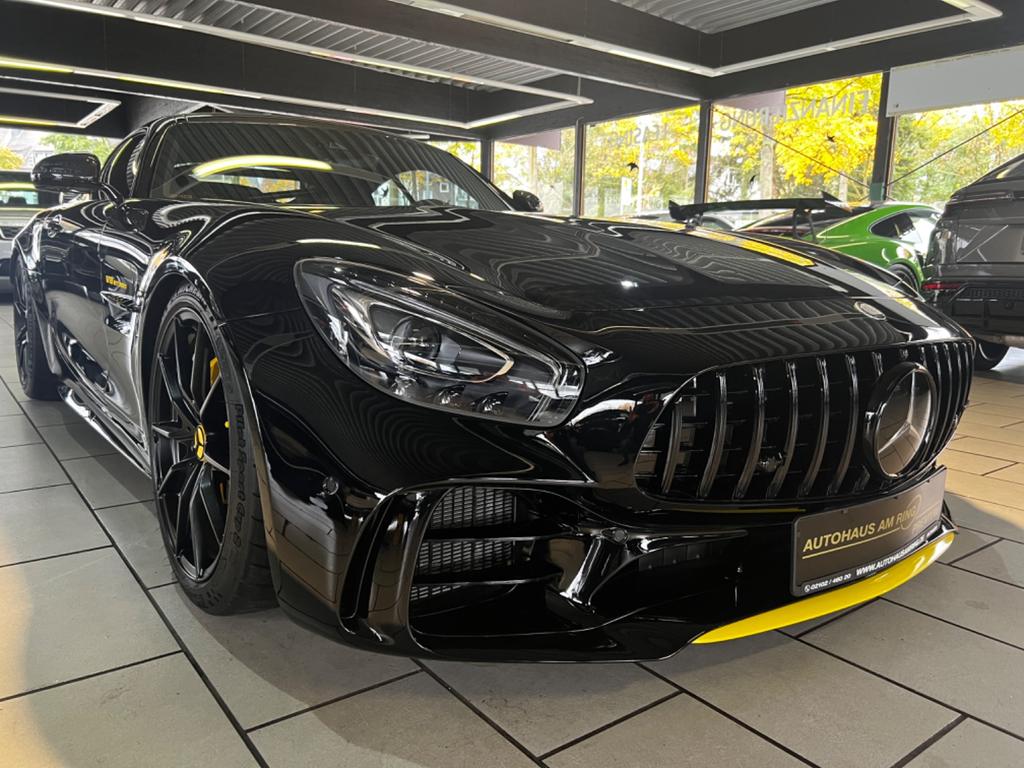 Mercedes-Benz AMG GT R