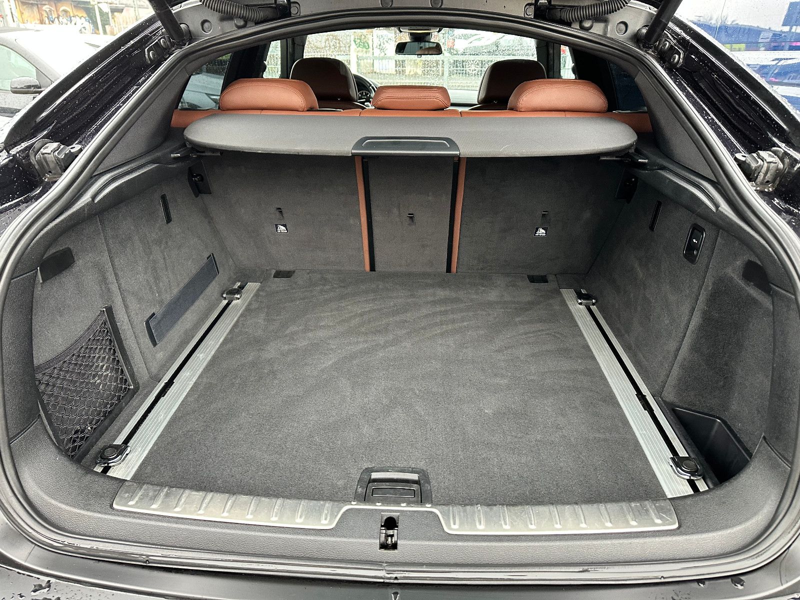 Fahrzeugabbildung BMW X6 M50 M SPORTPAKET*AHK+KAMERA*