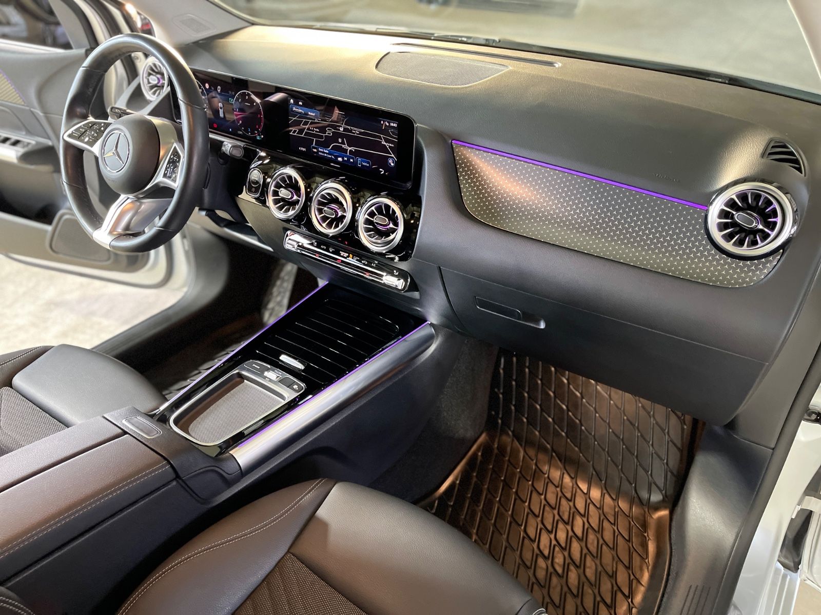 Mercedes-Benz B 200d+AMBIENTE+KAMERA+AHK+JUNGE STERNE GARANTI foto 17