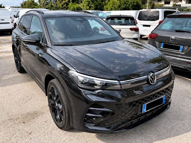 Volkswagen VOLKSWAGEN Tiguan 2.0 TDI 150 CV DSG R-Line Plus imagem 2