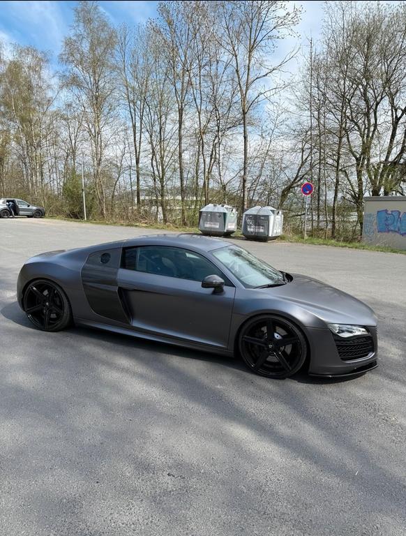 Audi R8